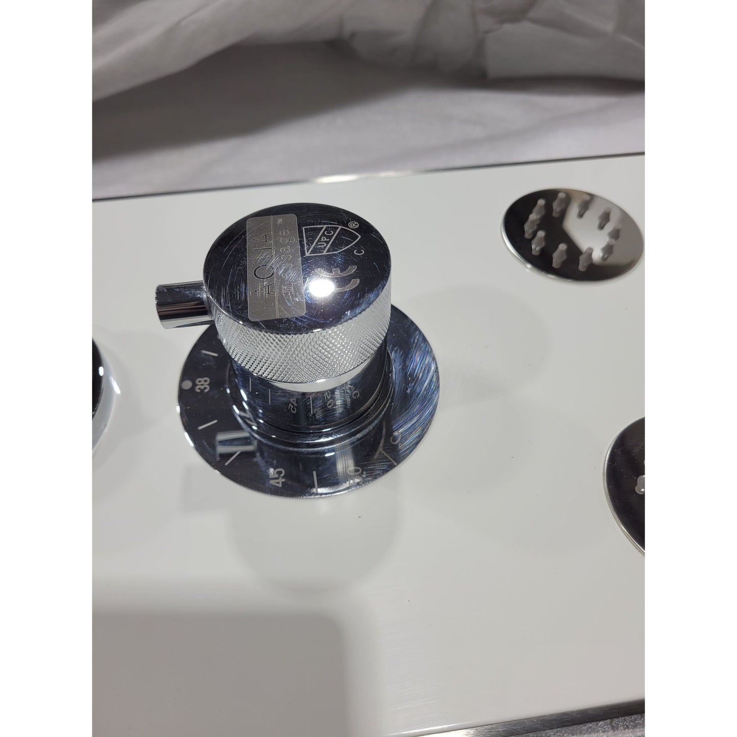 PD-840-S/WHSS (Demo shower column #63)