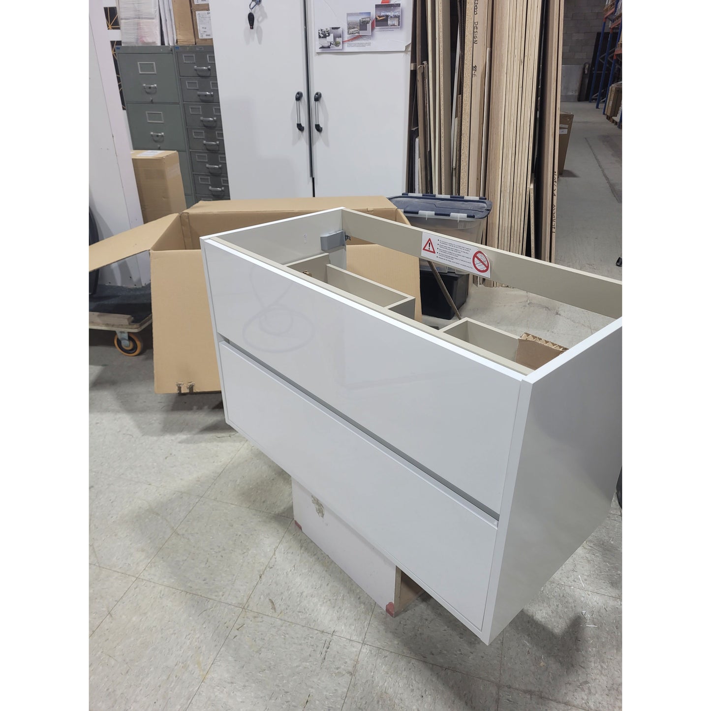 Vanity 36" (900) gloss white Noja wall hung (Demo vanity #N)