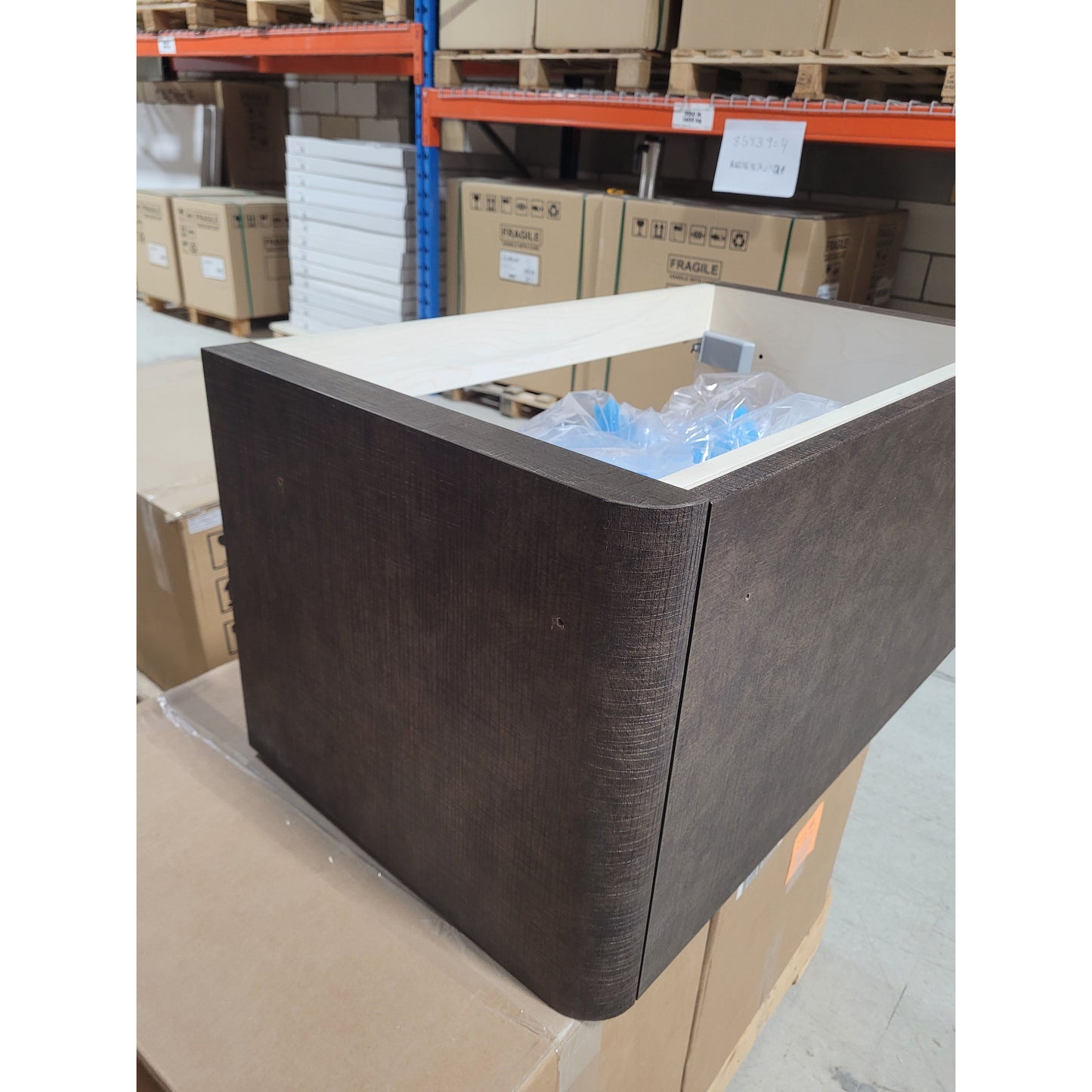 Vanity 32" (800) Aradia wall hung rust linen (Demo vanity #W)