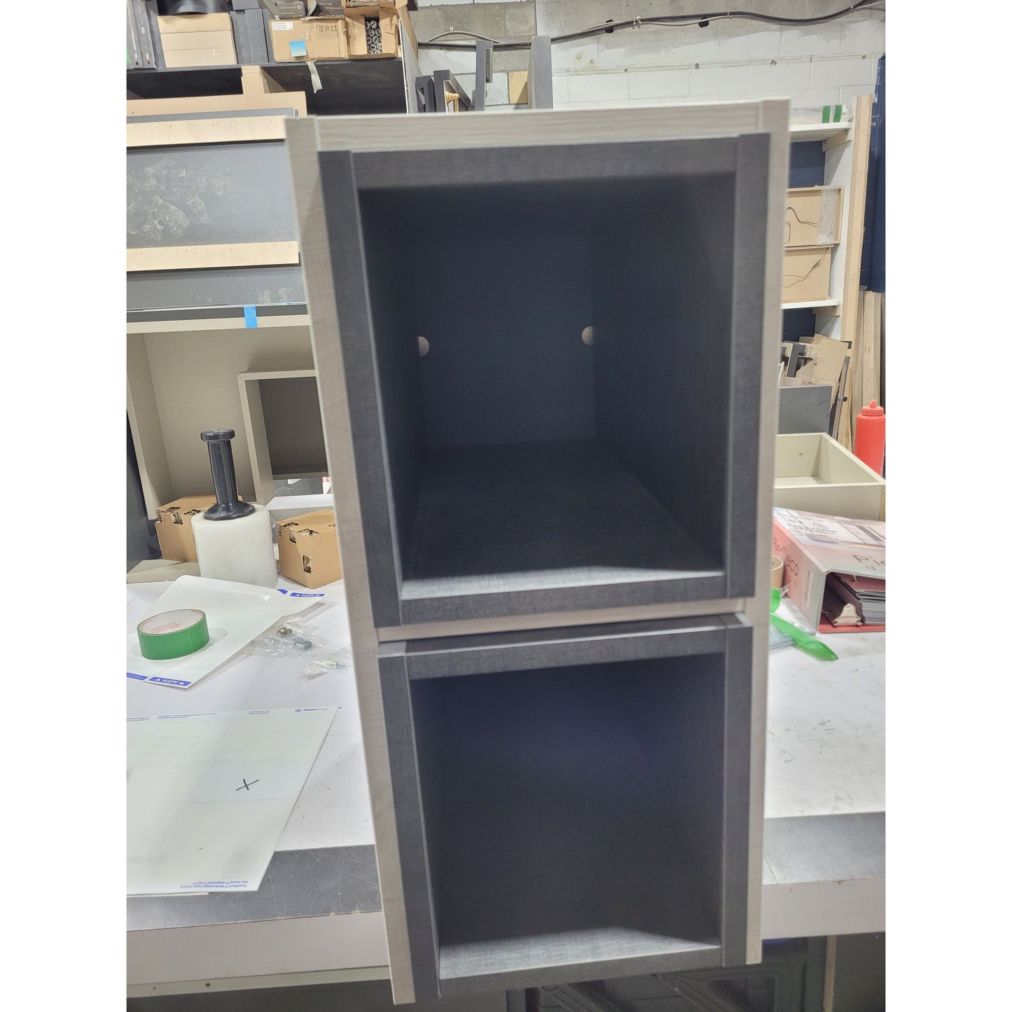 Wall-hung storage unit Alliance 10 inches (250) 2 open spaces Sbiancato + Carbon-Tx niches (Demo storage unit #X)