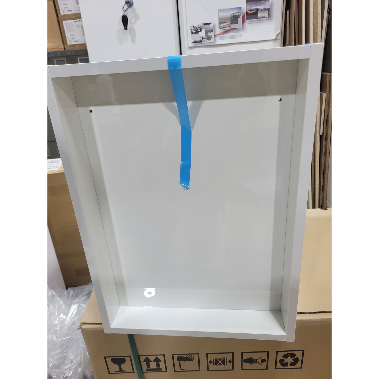 Wall hung storage unit 16 Inches (400) Gloss white (Demo storage unit #Y)