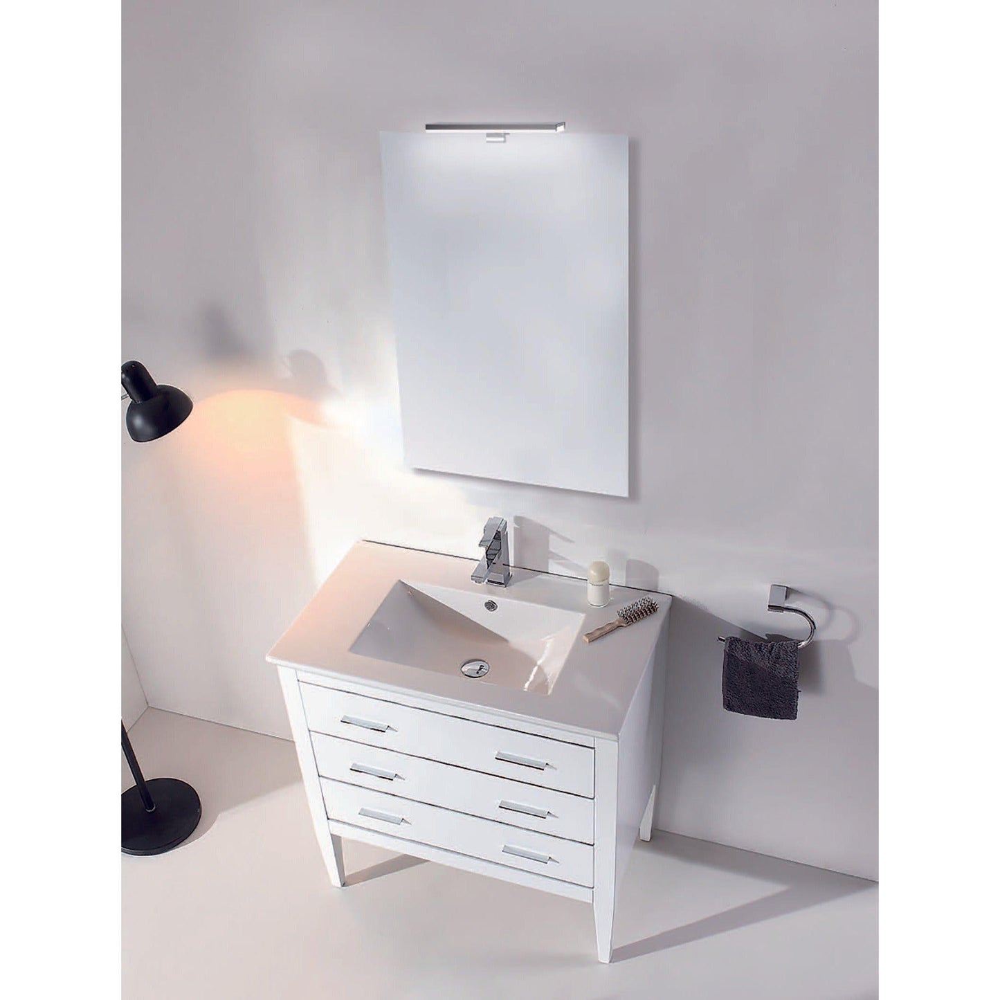 Vanity Manhattan Lacquered