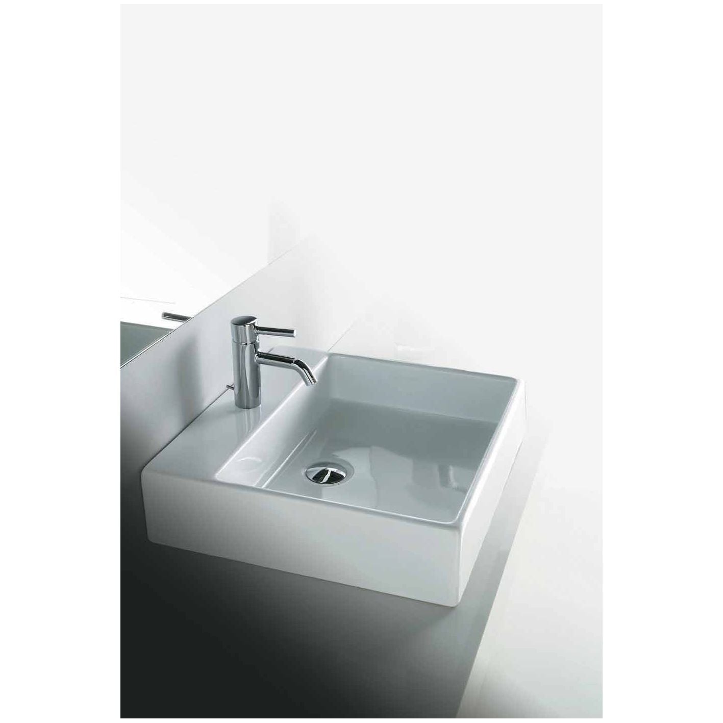 C64304 lavabo suspendu en porcelaine KUBIK50