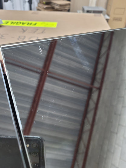 Armoire à pharmacie 30 po avec 2 portes miroirs CUB-30-MC-TK (Armoire à pharmacie de démonstration #A-O)